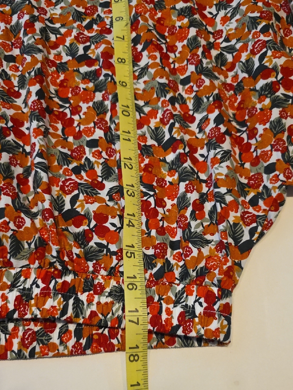 MVN The Label Izzy Floral Crop Top Red Women Size 8 Large Puff Sleeve Boho Ditsy - Picture 9 of 9